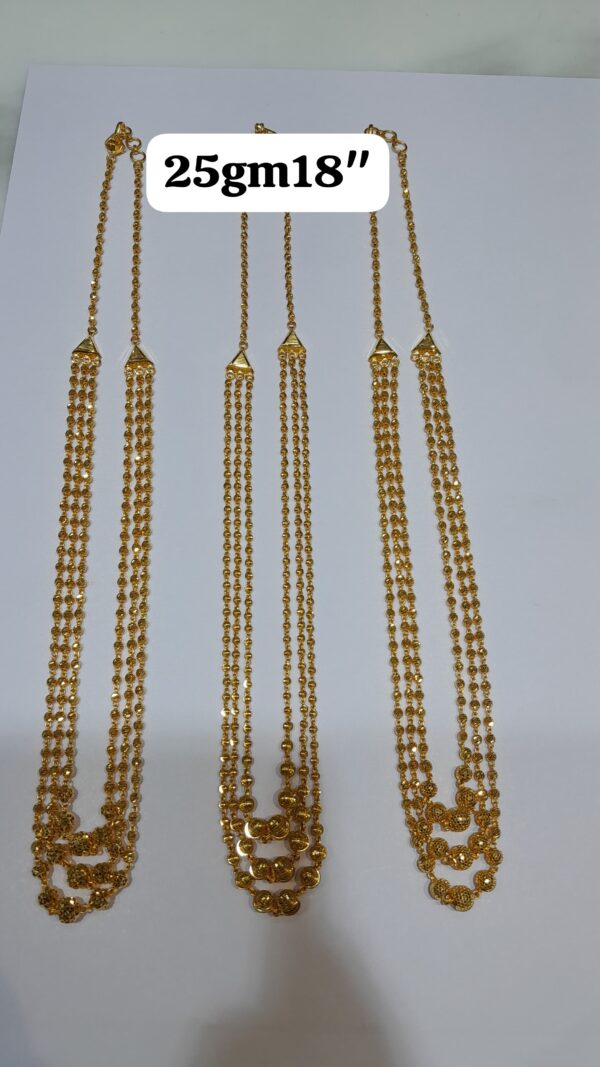 Diamond Symphony: A Harmonious Necklace and Earring Set